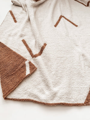 Arrow Caramel & Cream Plush Knit Blanket