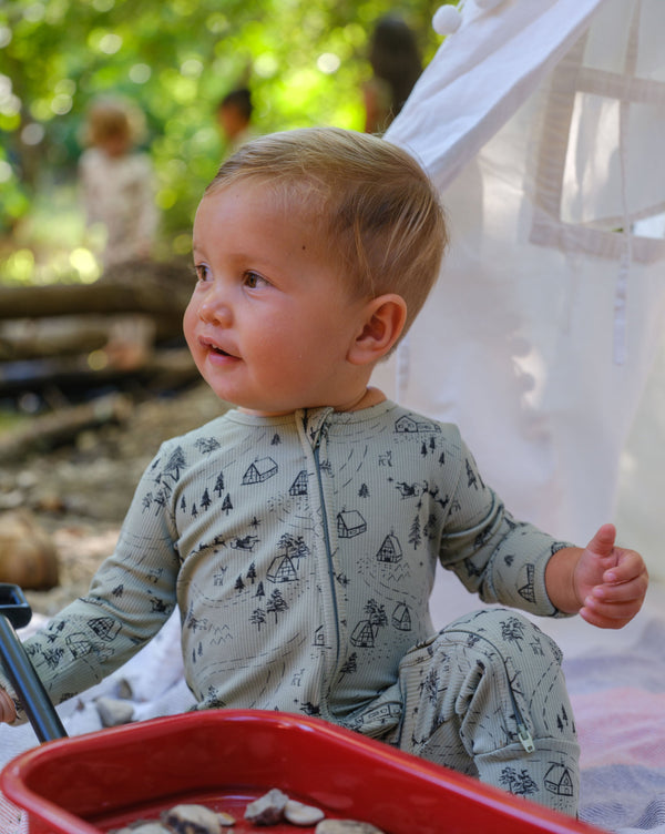 Shwally Romper for babies, stylish and comfortable, shown from angle 78. Perfect for playtime and everyday wear.