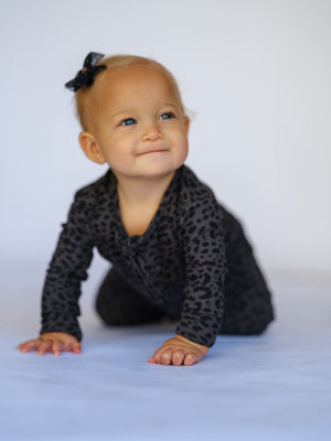 Shwally Romper for babies, stylish and comfortable, shown from angle 86. Perfect for playtime and everyday wear.