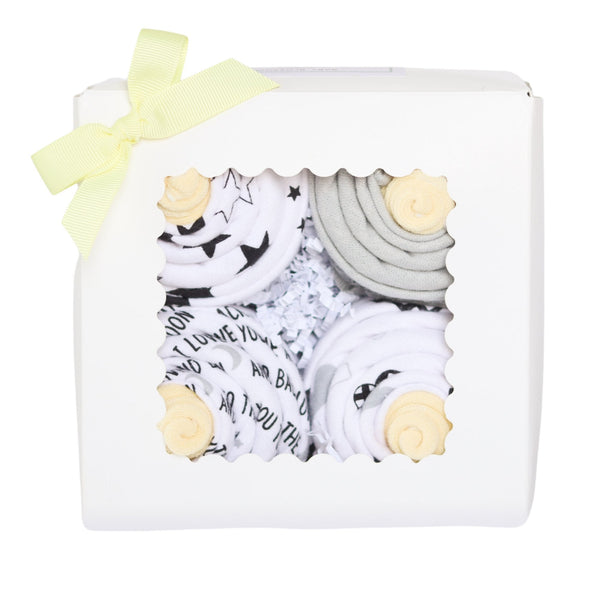 Baby Blossom Company Baby Neutral Cupcake Set Moon 2 socks 4 blankets