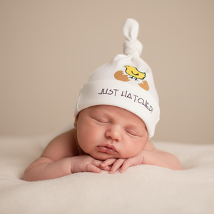 Just Hatched Organic Cotton Long Sleeve Romper & Hat Gift Set