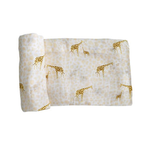 Bamboo Muslin Swaddle Blanket in Busy Bees