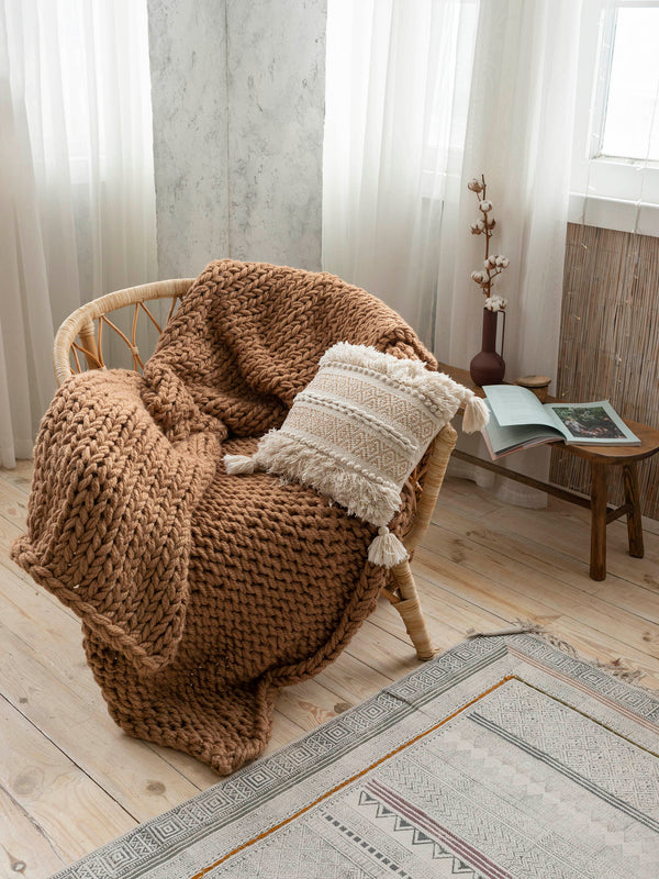 Chunky Knit Blanket in Beige