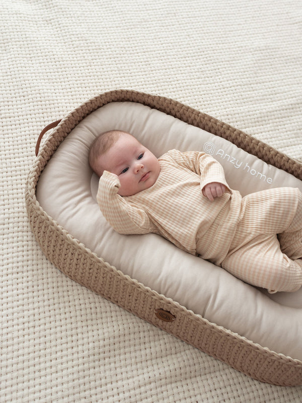 Baby Lounging and Changing Basket XL 3-in-1