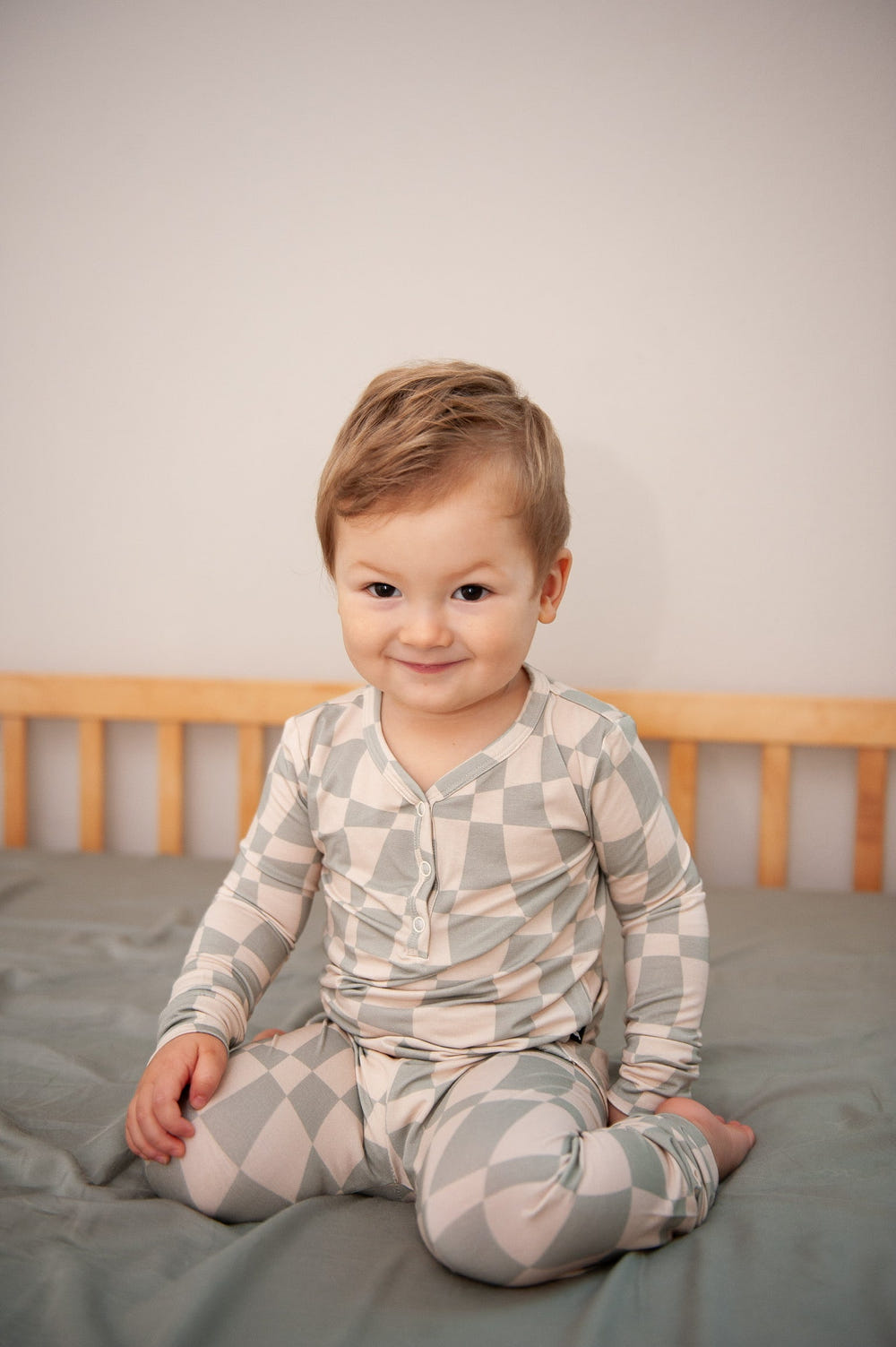 Ivy Wavy Checkers Two-Piece Set for babies, featuring stylish design and comfortable fit.