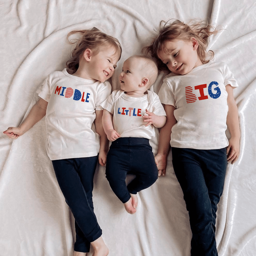 Little graphic bodysuit for babies, short sleeve design, perfect for comfort and style.
