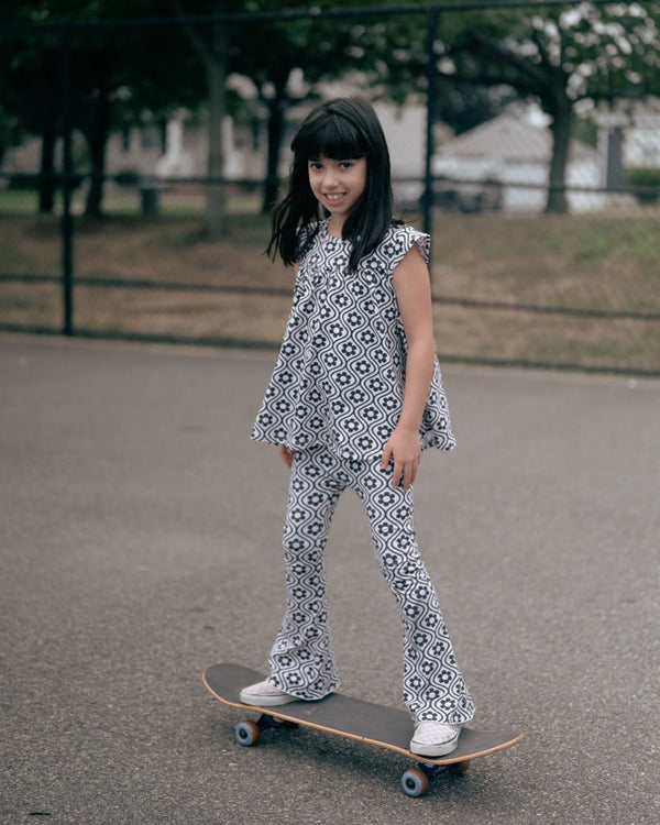 Black and White Groovy Girls Top for Babies, Toddlers and Girls