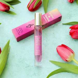 Classic Crescendo Love & Notes Eau de Toilette for babies, showcasing a charming bottle from angle 2.
