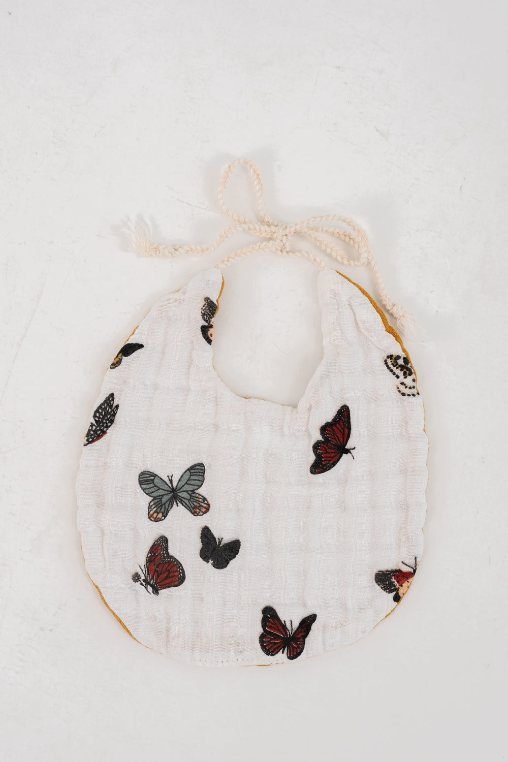 Cute butterfly bib for babies, perfect for mealtime messes and stylish feeding.