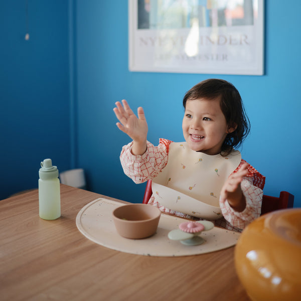 Mushie Silicone Baby Bib Adjustable Neck Strap Deep Pocket