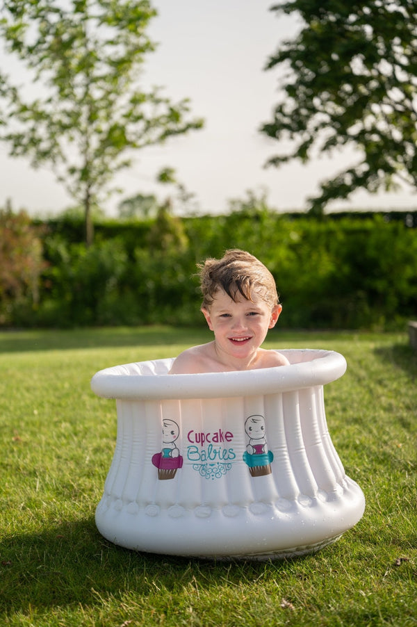 Cupcake Babies Big Bath White & inflator (suitable from 1 year up to 8 years)