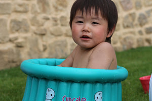 Cupcake Babies Small Bath Turquoise & travel pouch & inflator (suitable from birth up to 1 year)