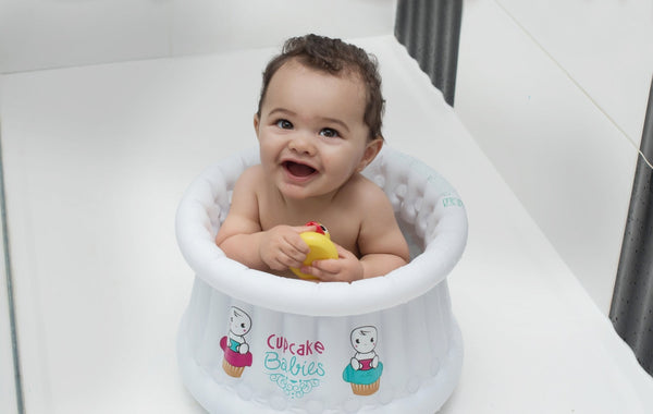 Cupcake Babies Small Bath White & travel pouch & inflator (suitable from birth up to 1 year)
