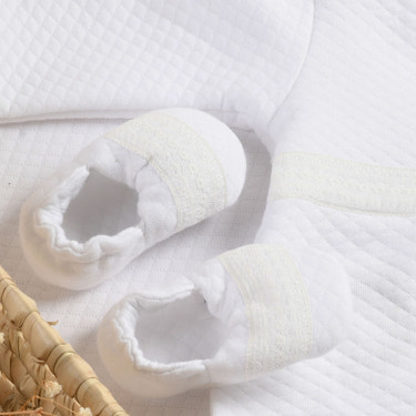 Baby White Quilted Cotton Booties - MOOGCO Baby