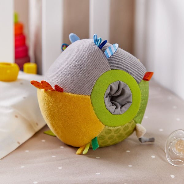Plush Discovery Ball Everything Under Control for babies, showcasing colorful textures and engaging designs at angle 4.