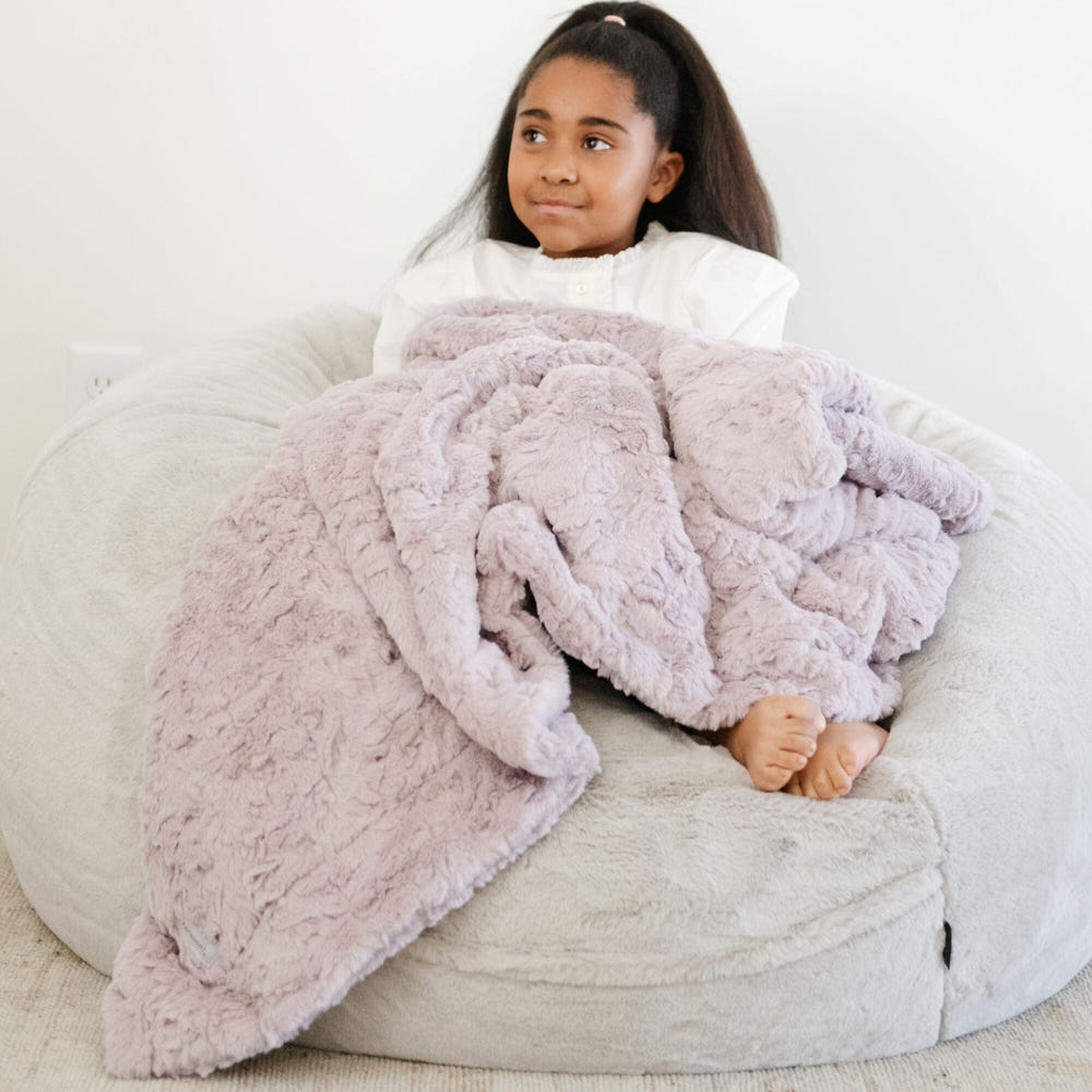 Cozy DREAM TODDLER BLANKETS for comfort and learning in a playful design, perfect for little ones.