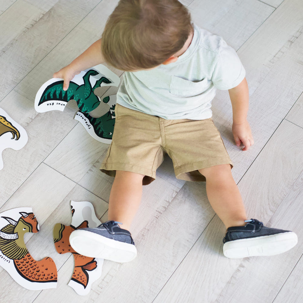 Colorful beginner dinosaur puzzles for babies, perfect for developing fine motor skills and problem-solving.