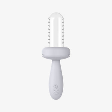 Baby-Led™ Gumline Feeder for safe and easy self-feeding for infants and toddlers.
