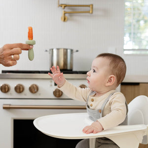 Ice tray for Baby-Led™ Gumline Feeder, perfect for making healthy, frozen baby snacks.