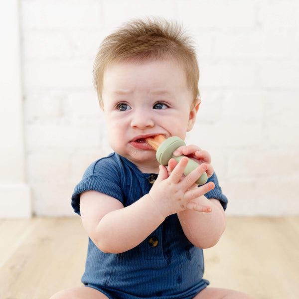 Ice tray for Baby-Led™ Gumline Feeder, perfect for making baby-friendly frozen treats.