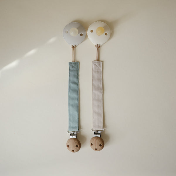 Mushie Linen Pacifier Clip 2-Pack linen clips faux wood clasp