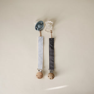 Mushie Linen Pacifier Clip 2-Pack linen clips faux wood clasp