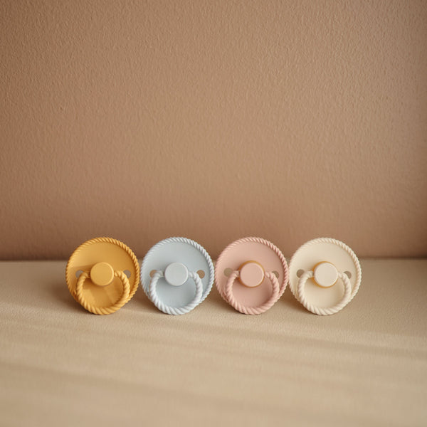 FRIGG Rope Natural Rubber Pacifier 2-Pack