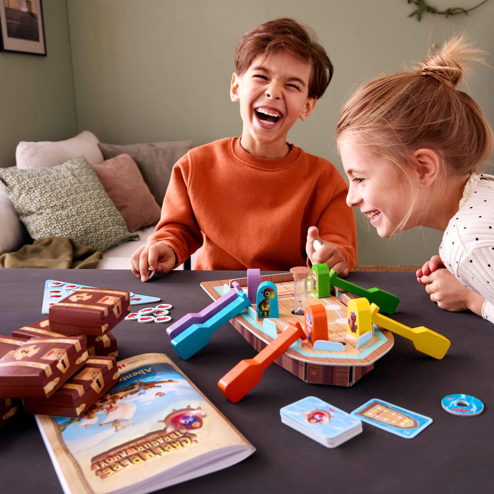 Capt'n Pepe: Treasure Ahoy! strategy game for babies, featuring colorful pirate-themed design and engaging gameplay.