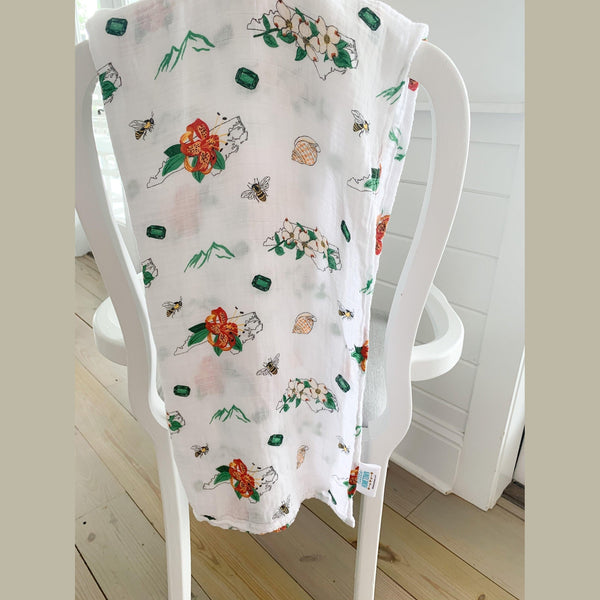 Gift Set: North Carolina Baby Muslin Swaddle Blanket and Burp Cloth/Bib Combo (Floral)