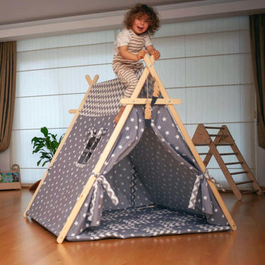 Gray stars play tent and mat for babies, perfect for imaginative play and cozy adventures.