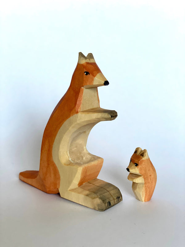 Wooden Kangaroo with Baby