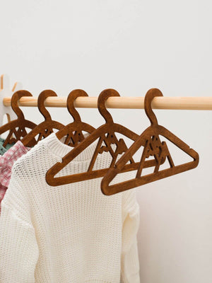 Pack of 5 Wooden Baby Hangers (USA ONLY)