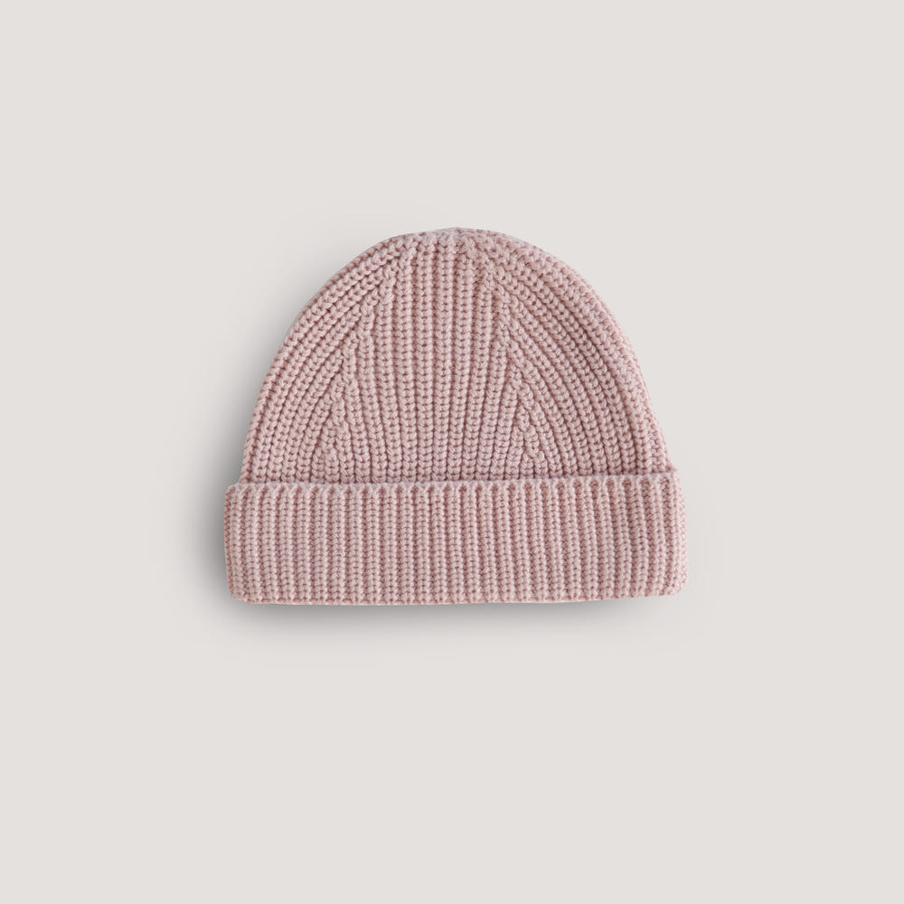 Chunky knit beanie for babies, soft and cozy, perfect for keeping little heads warm in style.