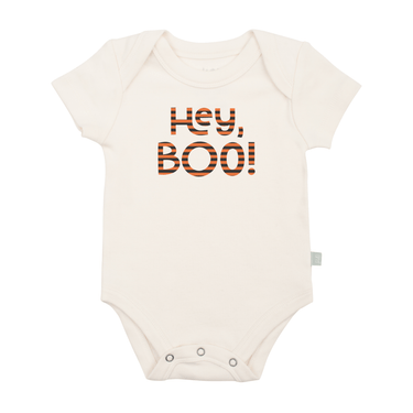 Graphic bodysuit "Hey Boo" for babies - cute short sleeve design perfect for playful outfits.