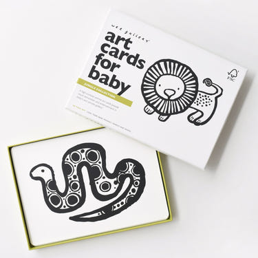 Art Cards for Baby - Jungle Collection featuring vibrant jungle-themed designs for early visual stimulation.