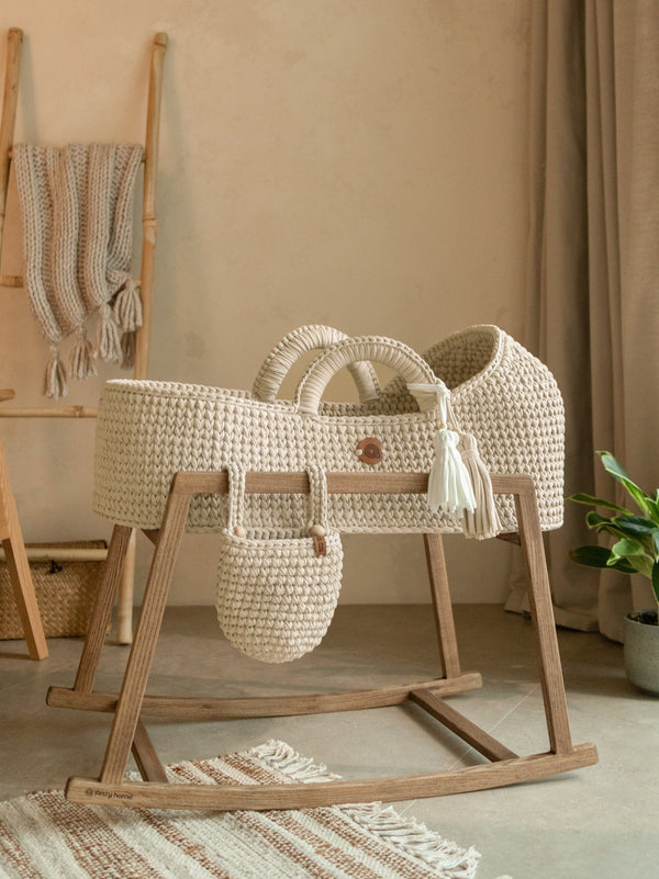 Standard Moses Basket with Round Hood