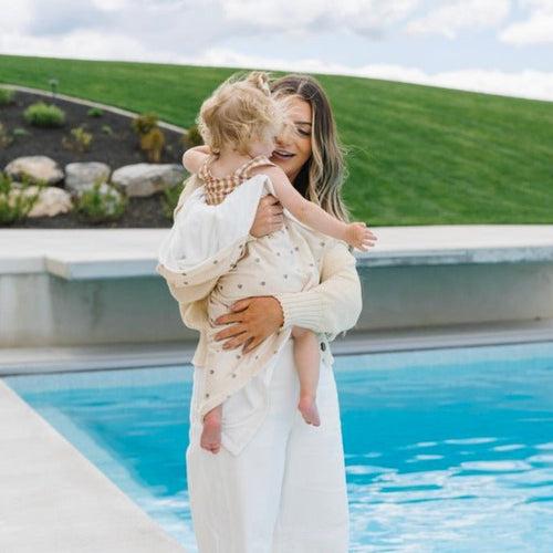 Soft hooded towels for babies, perfect for keeping little ones warm and cozy after bath time. Angle 13 view.