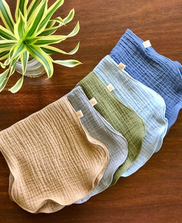 Set of 5 - Boy Burp Cloths in Organic Cotton Double Gauze - MOOGCO Baby