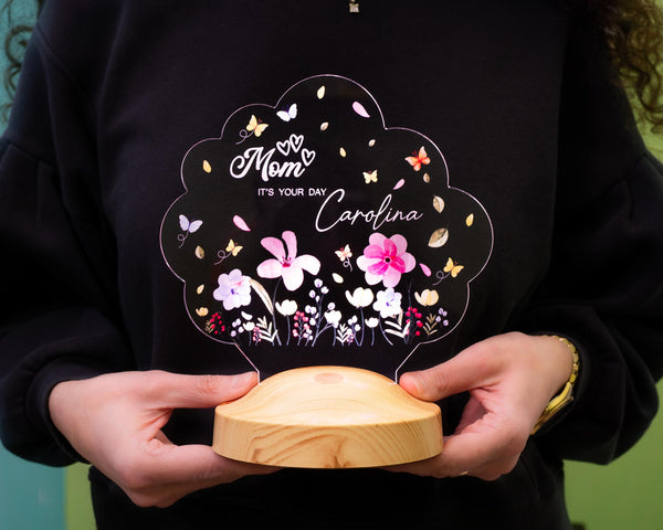 Personalized Mom Garden Lamp, Custom Mother's Day Night Light by Drn Gift Store
