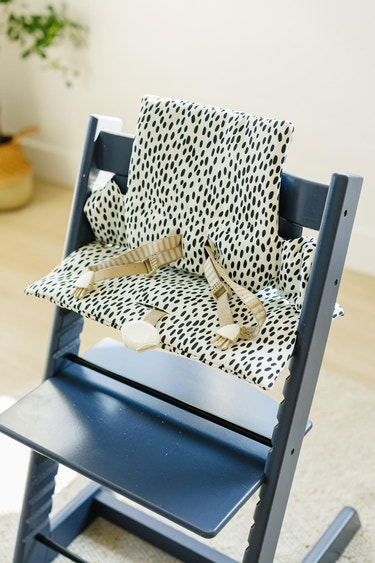 Black Polka Dot Stokke Tripp Trapp Cushion: Wipeable Highchair Accessory