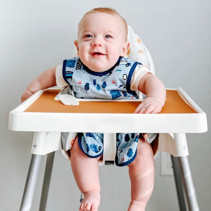 Be Brave Police Patrol Bapron for babies, featuring a fun police theme and practical design for mealtime messes.