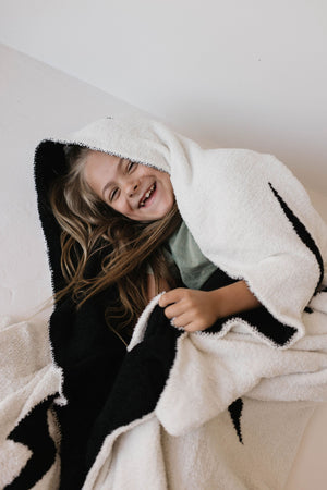 Plush Blanket | Black & White Lightning Bolt