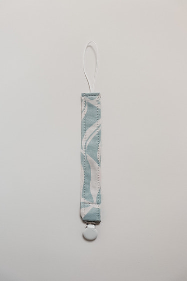 Jewel Palm Pacifier Clip