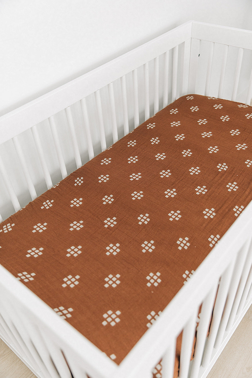 Chestnut Textiles Muslin Crib Sheet - MOOGCO Baby