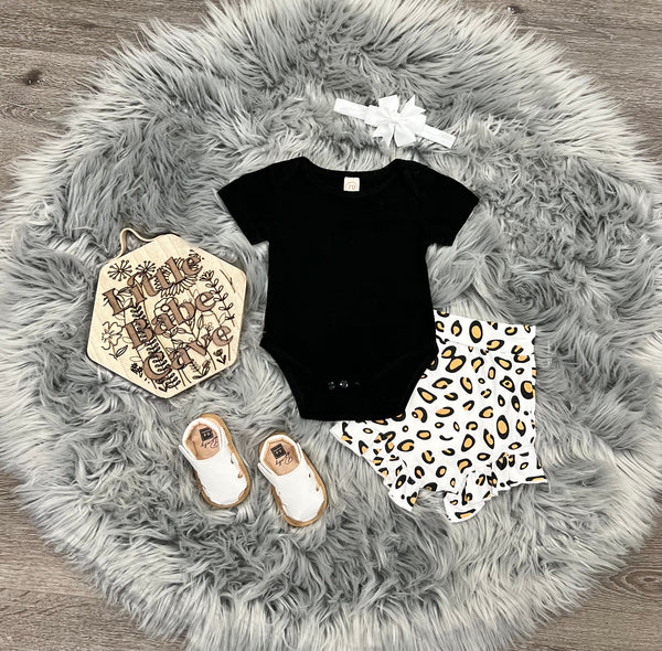 Black Top & Leopard Bloomer