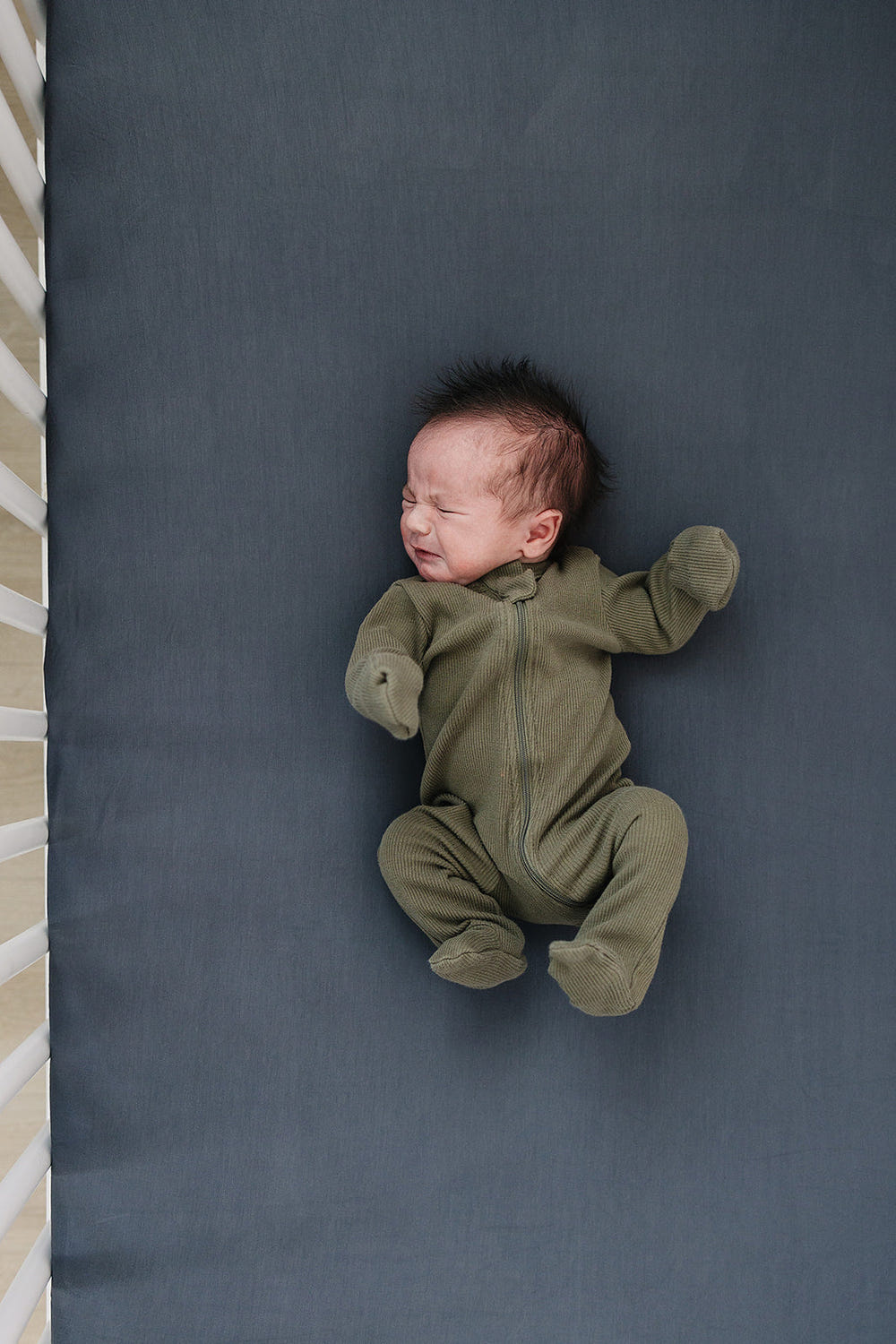 Charcoal Bamboo Stretch Crib Sheet - MOOGCO Baby