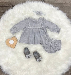 Chandler Long Sleeve Set for babies - cozy two-piece outfit in soft fabric, perfect for playtime and comfort.