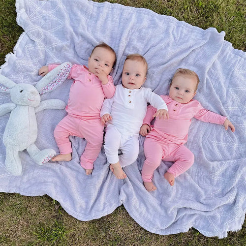 White Newborn Outfit - Baby Coming Home Outfit (Newborn - 12 months) - MOOGCO Baby