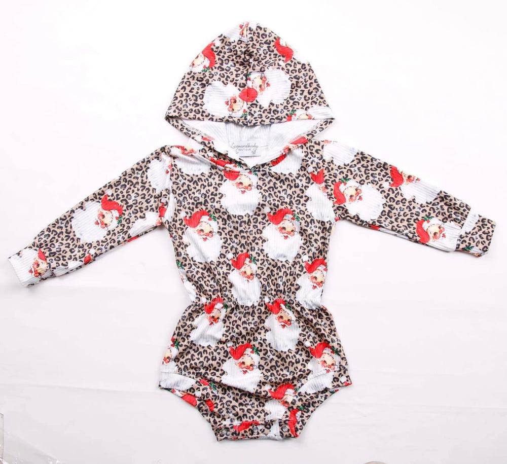 Leopard Santa ribbed hooded romper for babies, perfect for cozy sleep and festive occasions.