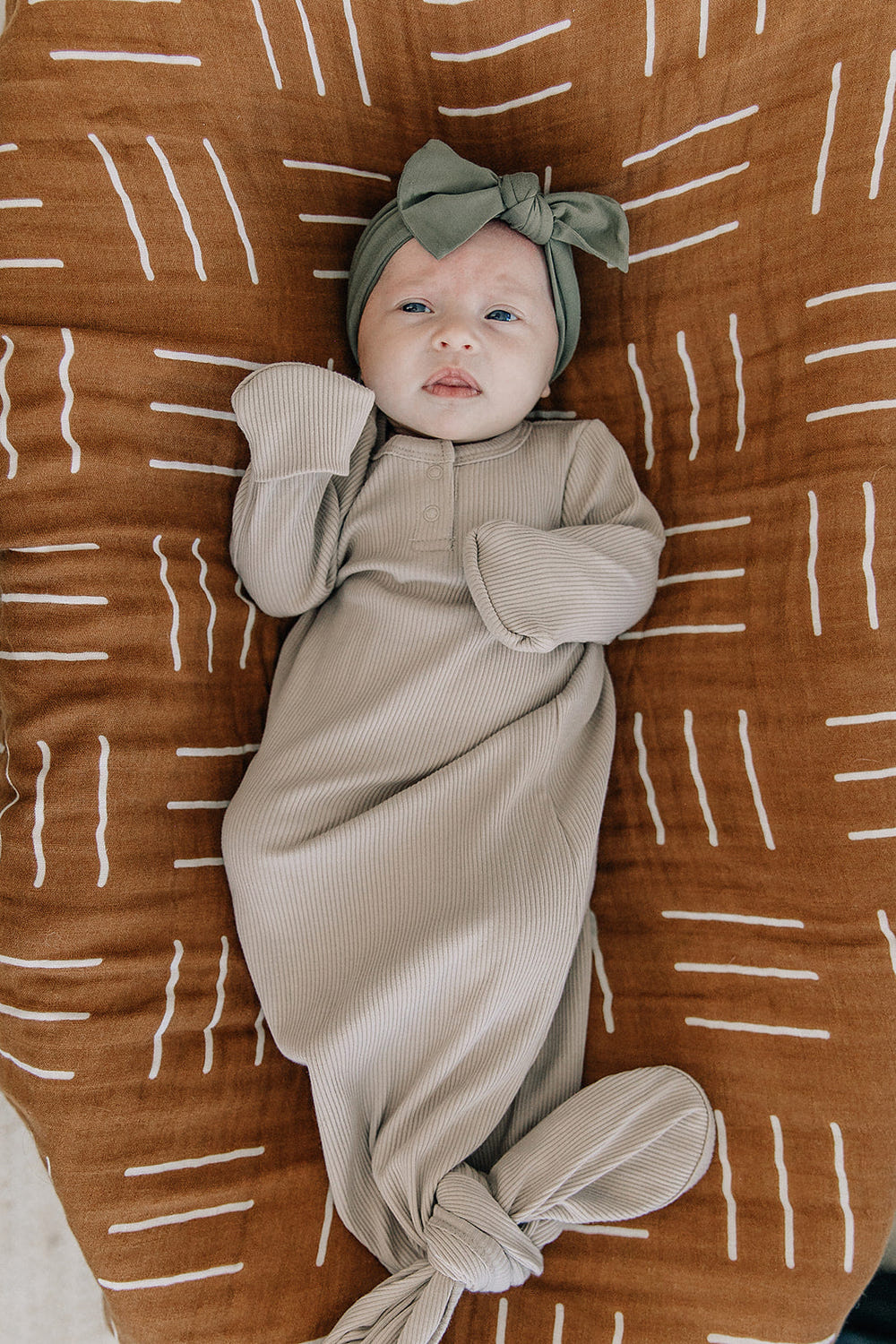 Oatmeal Organic Cotton Ribbed Knot Gown - MOOGCO Baby